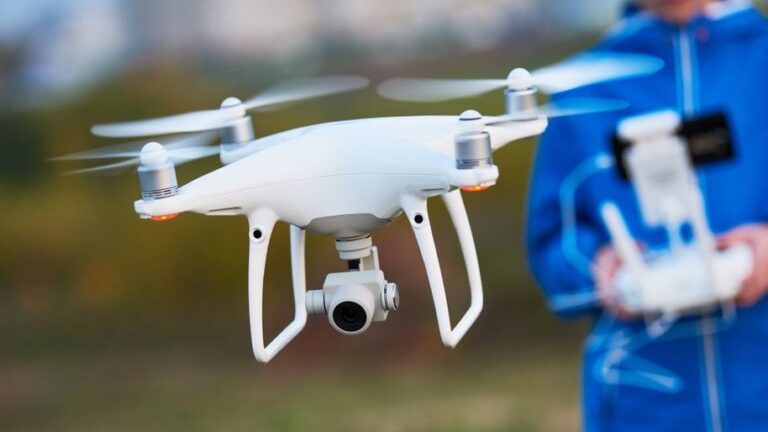 6 Best Drones for Wind Resistance in 2023